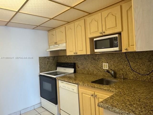 3675 N Country Club Dr, Unit 210, Aventura, FL 33180 Photo