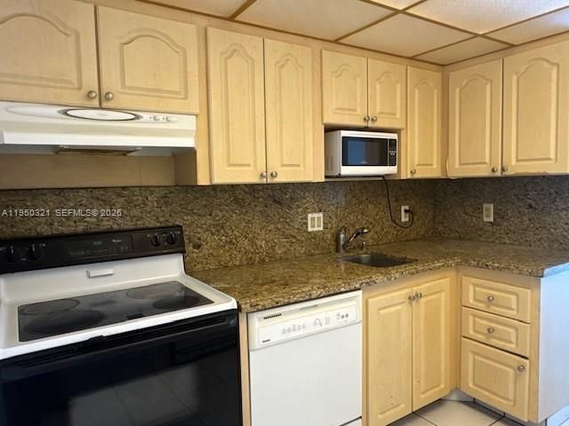 3675 N Country Club Dr, Unit 210, Aventura, FL 33180 Photo