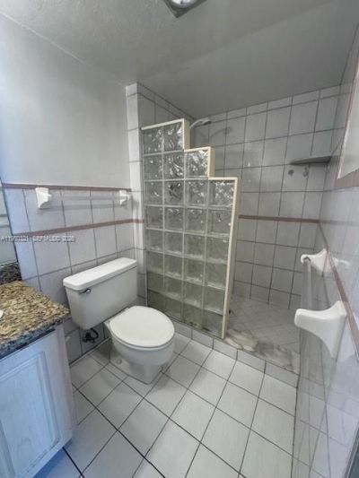 3675 N Country Club Dr, Unit 210, Aventura, FL 33180 Photo