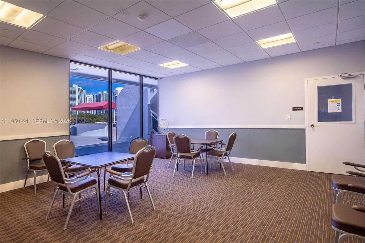 3675 N Country Club Dr, Unit 210, Aventura, FL 33180 Photo