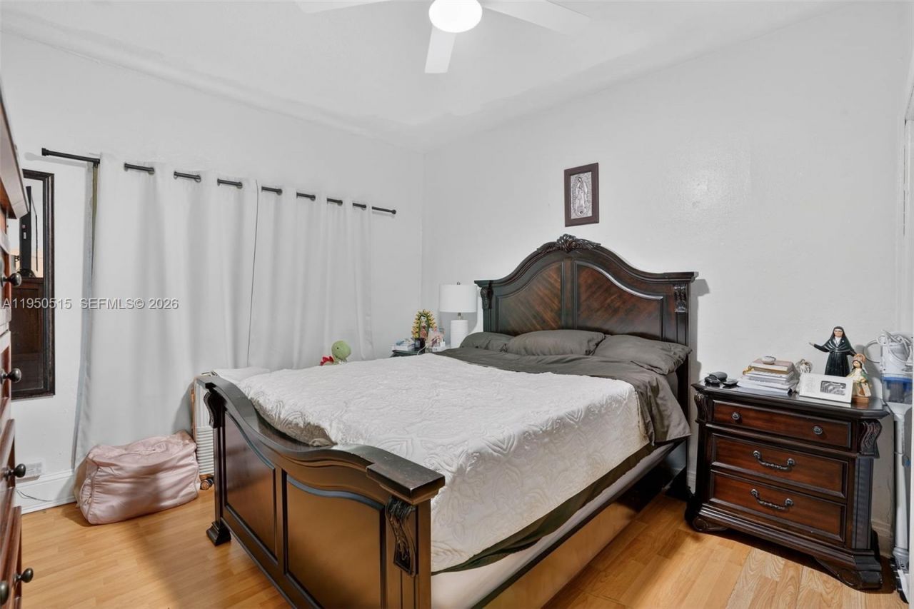 1649 SW 11th Ter, Miami, FL 33135 Photo