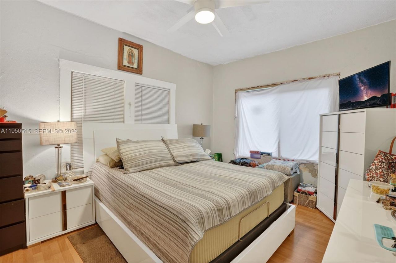 1649 SW 11th Ter, Miami, FL 33135 Photo