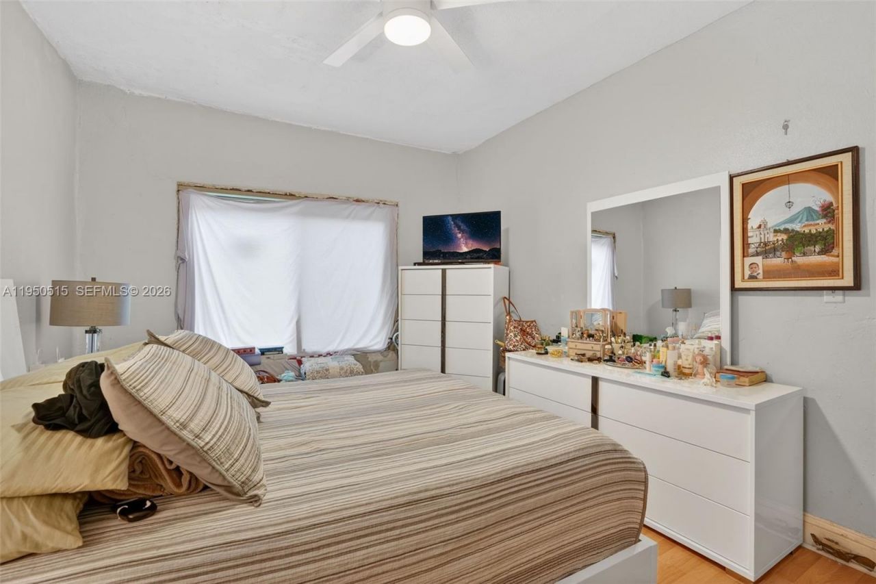 1649 SW 11th Ter, Miami, FL 33135 Photo