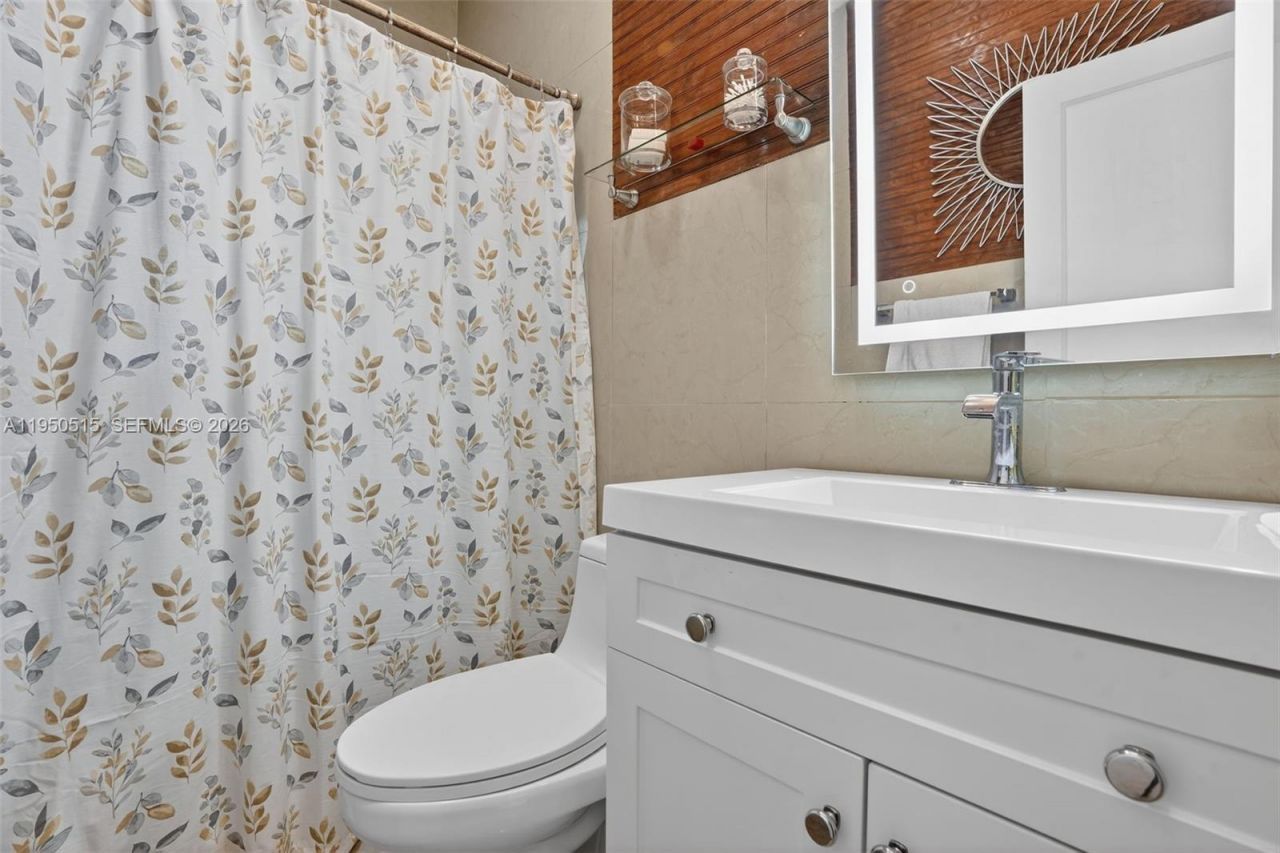 1649 SW 11th Ter, Miami, FL 33135 Photo