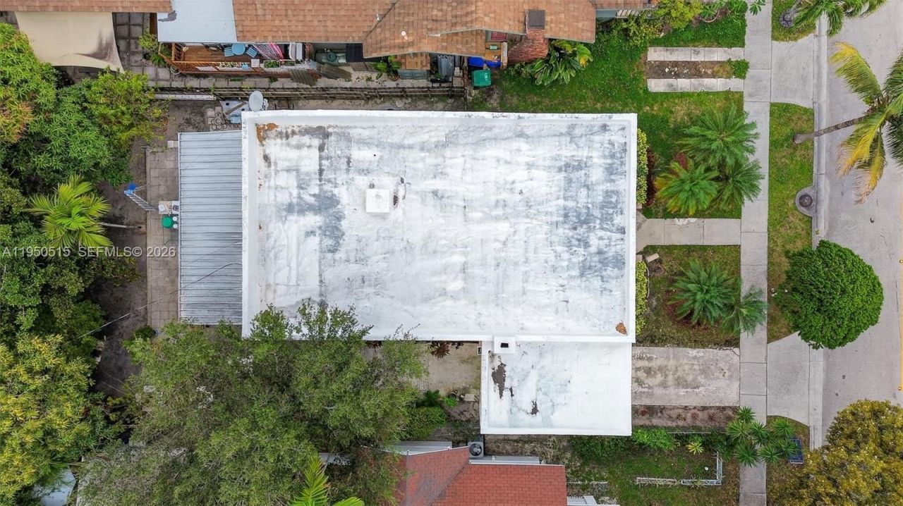 1649 SW 11th Ter, Miami, FL 33135 Photo