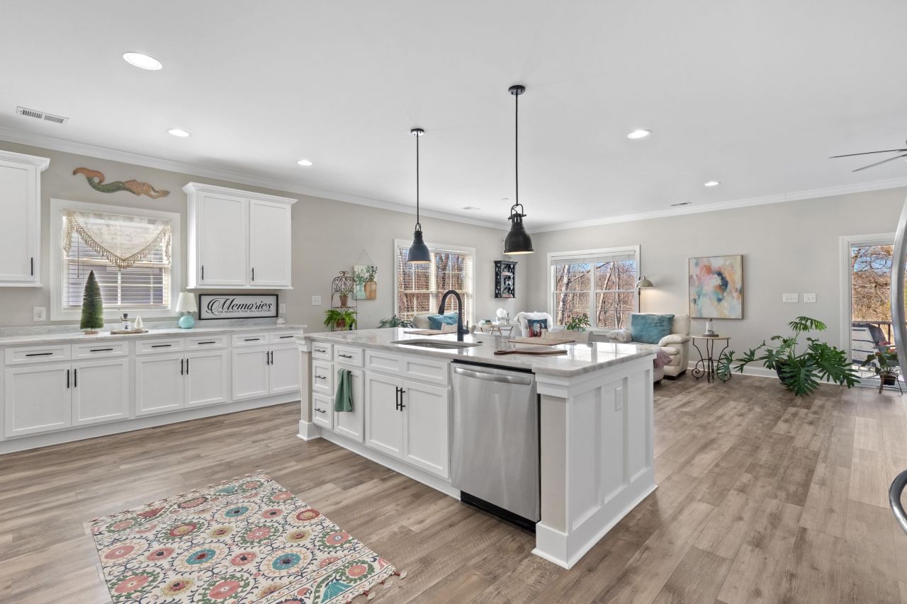 254 River Edge Dr. Photo 10