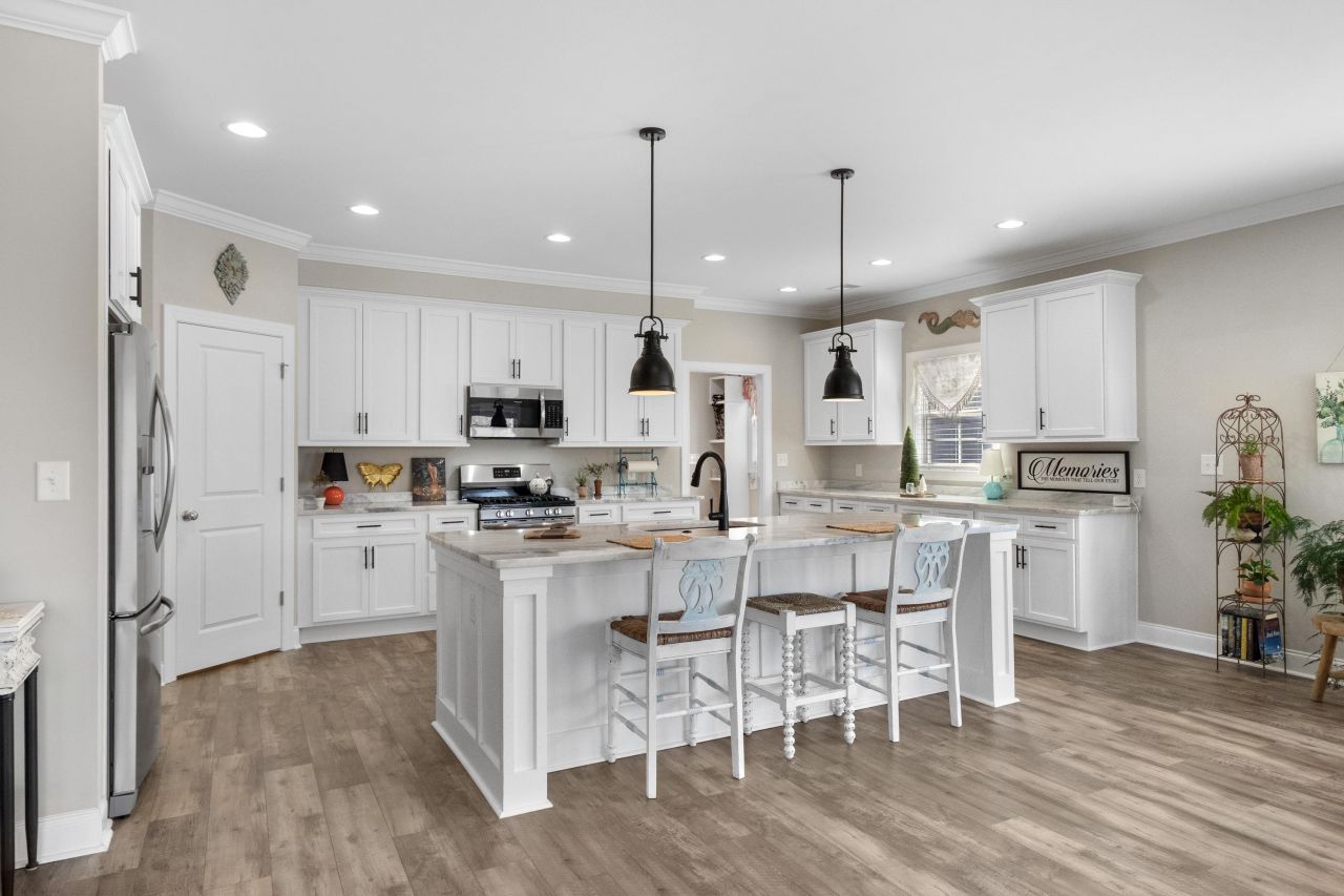 254 River Edge Dr. Photo 8