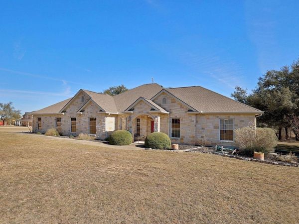 200 High River Ranch DR, Liberty Hill, TX 78642