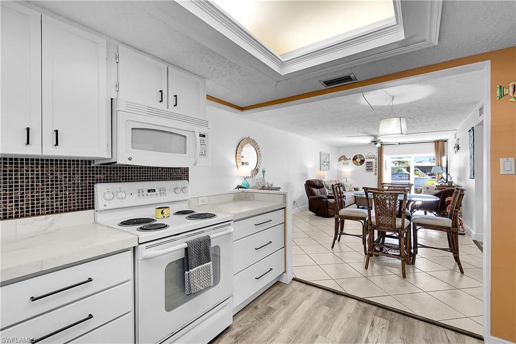 1304 Miramar St, Unit 103, Cape Coral, FL 33904 Photo