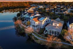 1615 Paradise Lake Drive photo 4