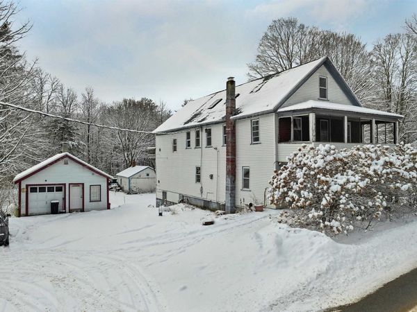 11 White Plains Road, Webster, NH 03303