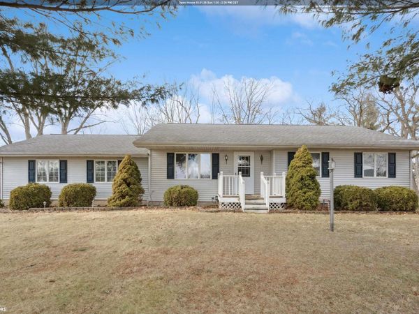 12590 148Th Avenue, West Burlington, IA 52655