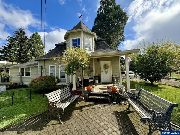 260 S Main St, Falls City, OR 97344