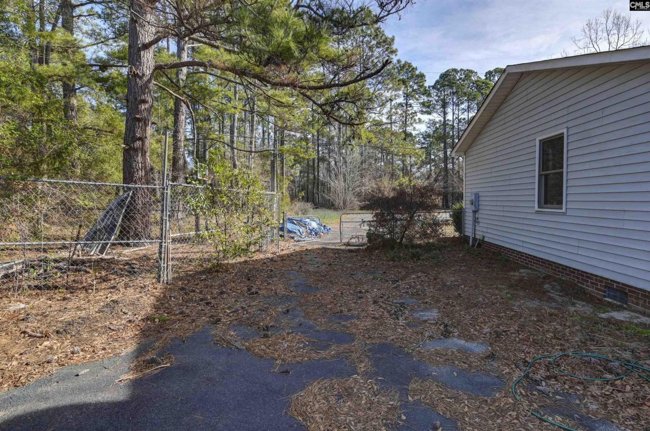 1571 Chestnut Road  Photo 12