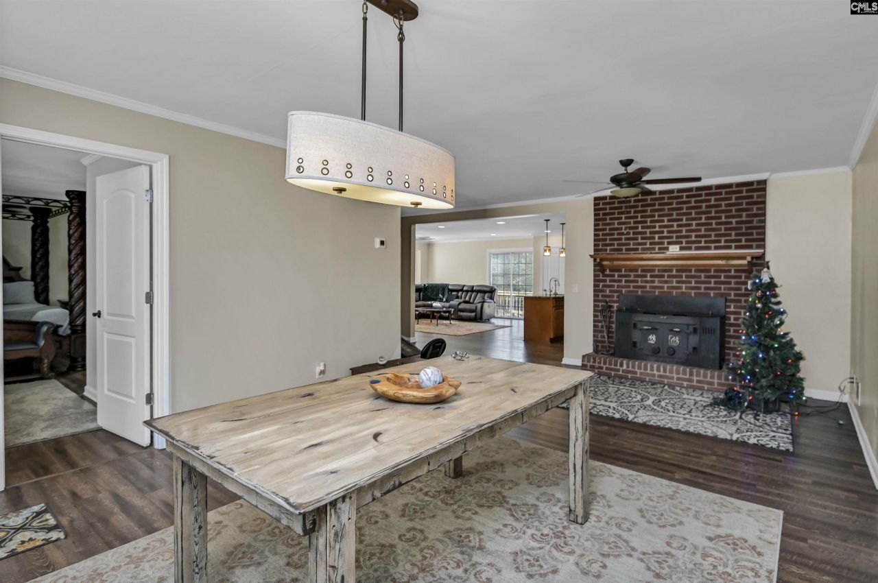 1571 Chestnut Road  Photo 28