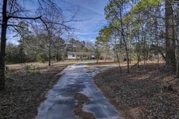 1571 Chestnut Road  photo 4