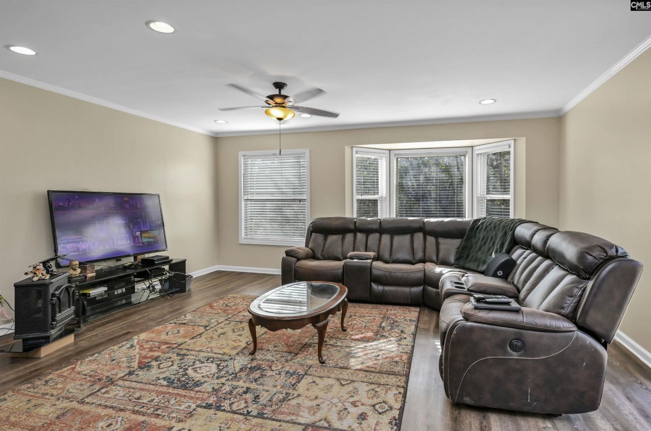 1571 Chestnut Road  Photo 32