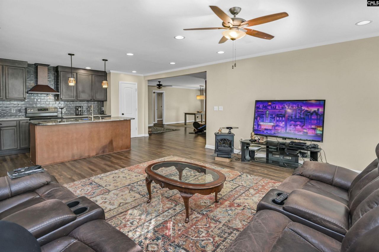 1571 Chestnut Road  Photo 35