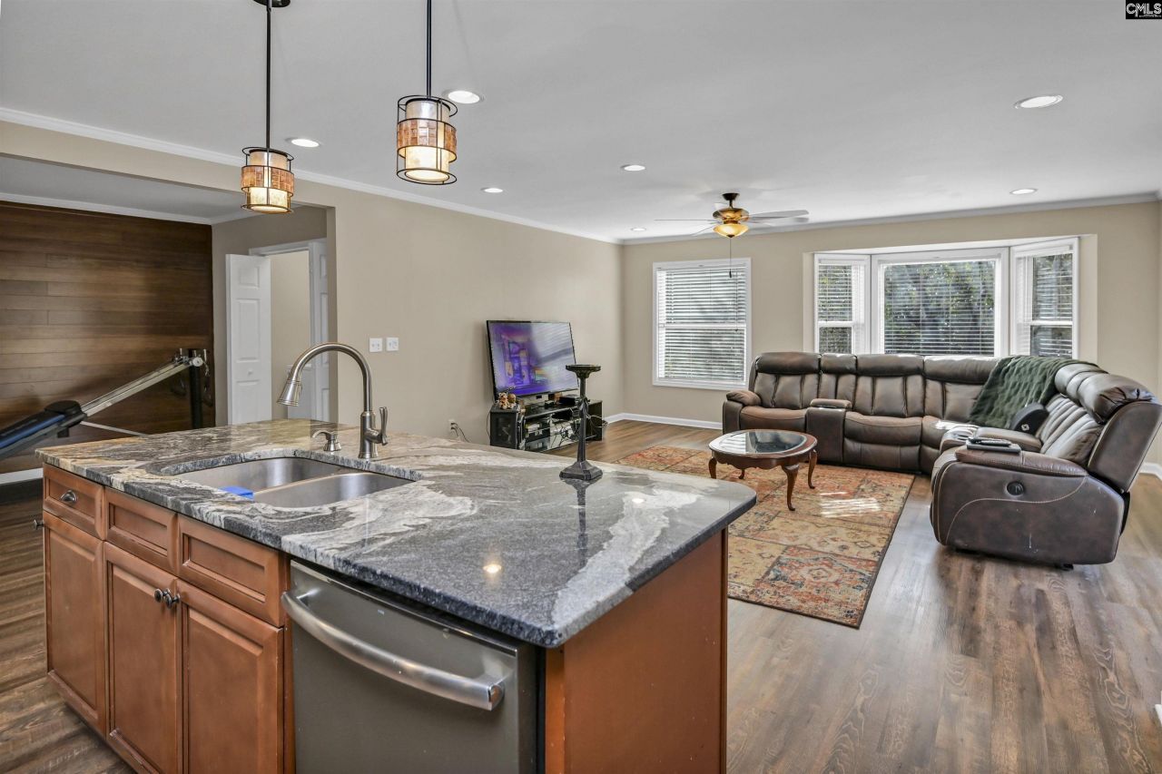 1571 Chestnut Road  Photo 41