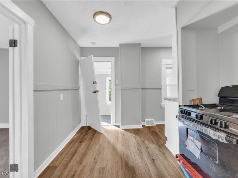 3118 W 30th Street, Cleveland, OH 44109 Photo 39