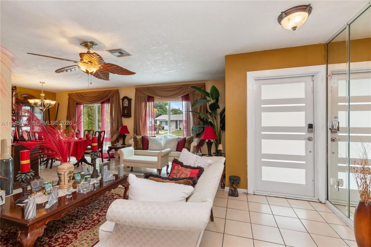 15244 SW 108th Ct, Miami, FL 33157 Photo