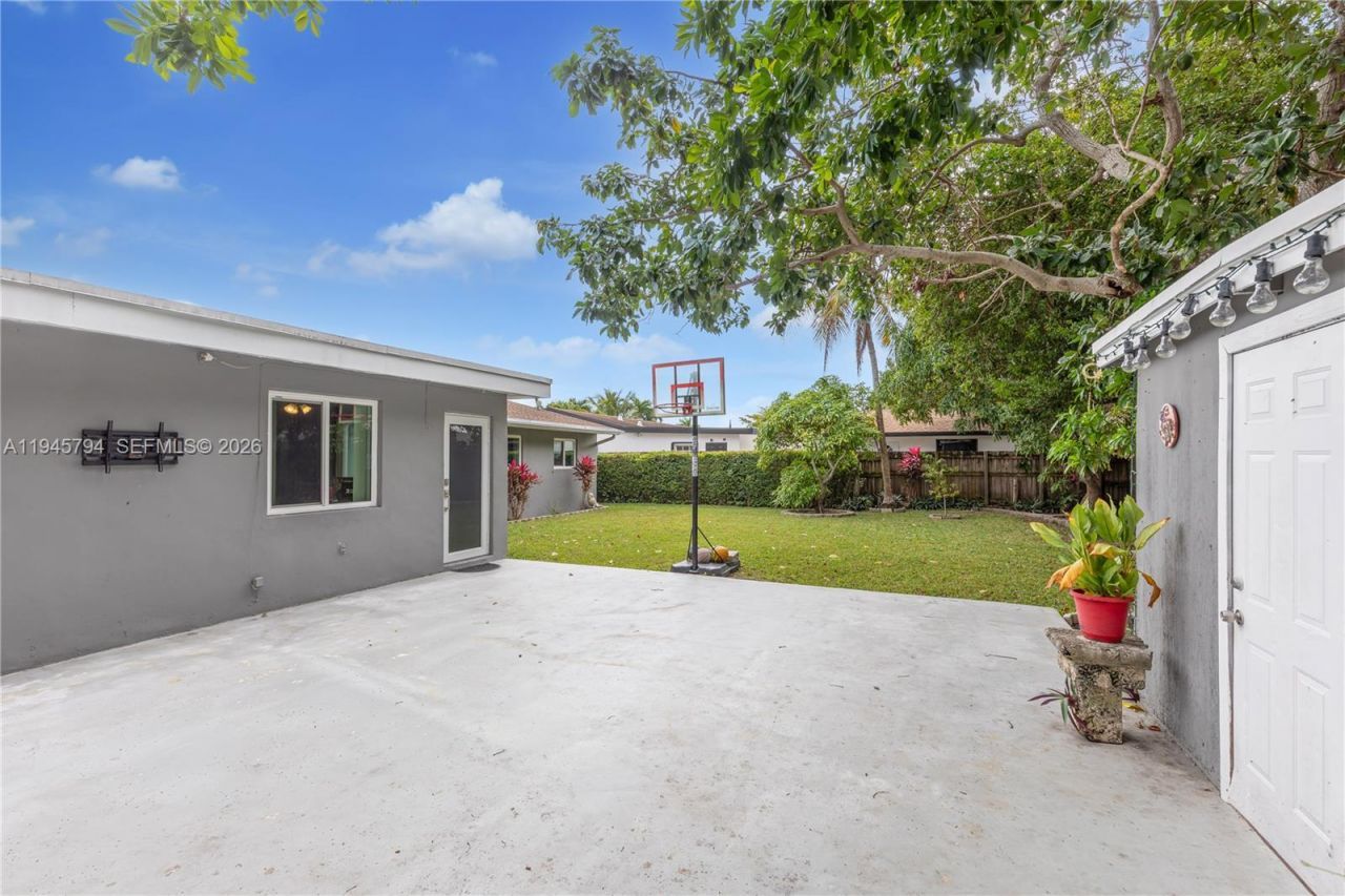 15244 SW 108th Ct, Miami, FL 33157 Photo