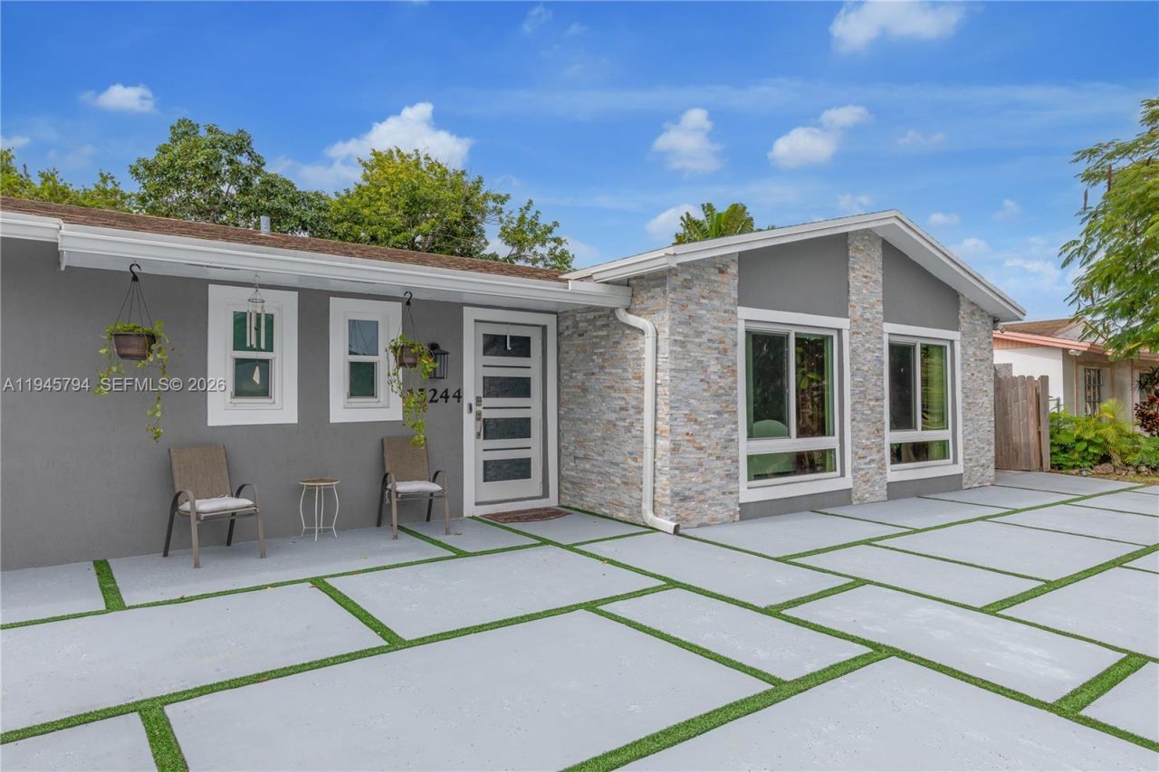 15244 SW 108th Ct, Miami, FL 33157 Photo