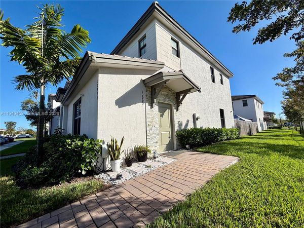12990 SW 232nd Ln , Homestead, FL 33170