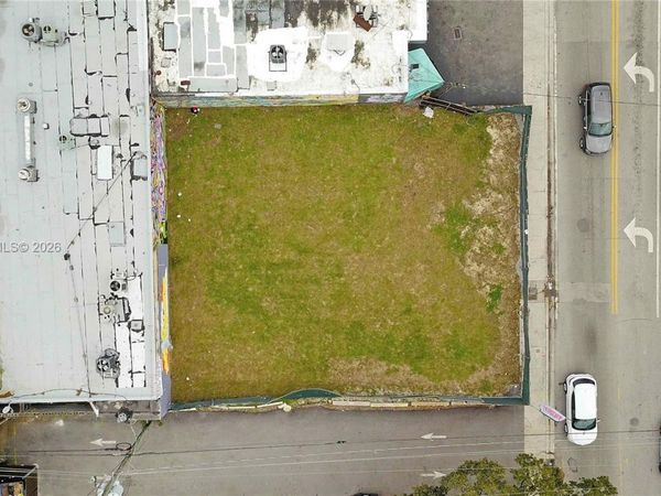 2219 NW 28th St , Miami, FL 33142