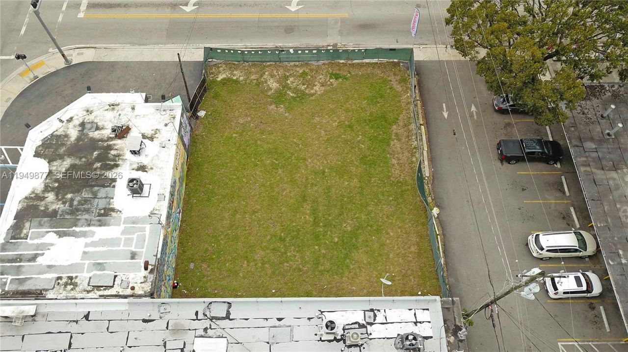 2219 NW 28th St , Miami, FL 33142 Photo