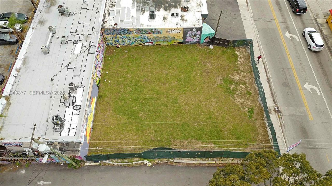 2219 NW 28th St , Miami, FL 33142 Photo