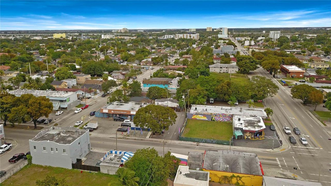 2219 NW 28th St , Miami, FL 33142 Photo