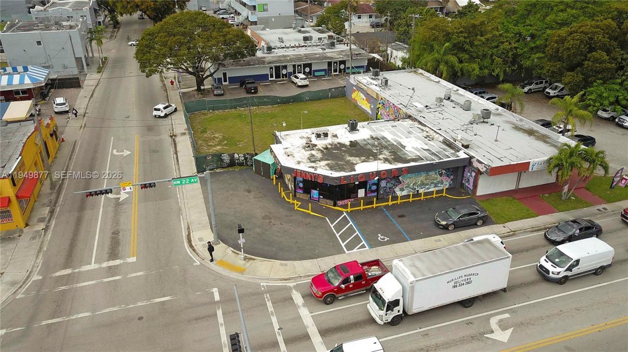 2219 NW 28th St , Miami, FL 33142 Photo