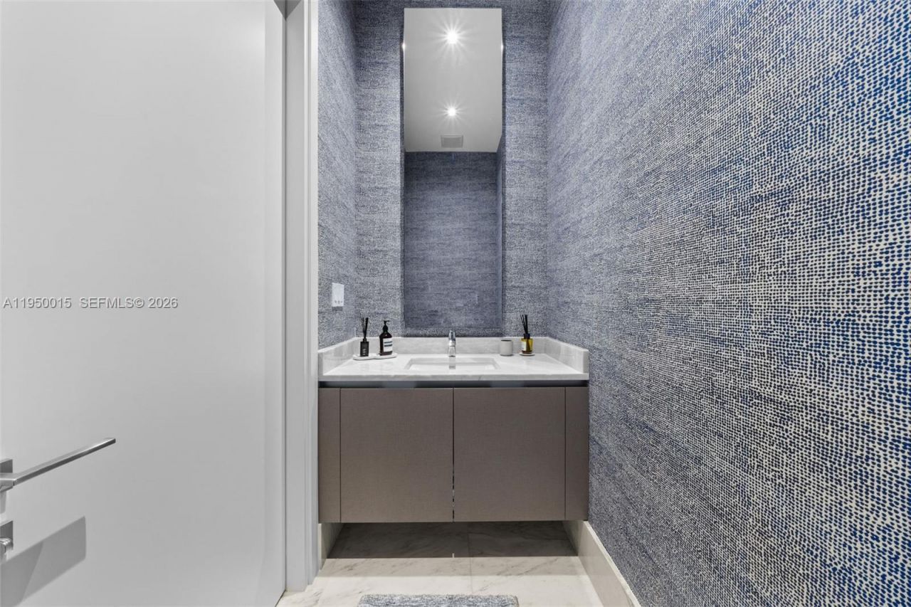 17141 Collins Ave , Unit 3002, Sunny Isles Beach, FL 33160 Photo