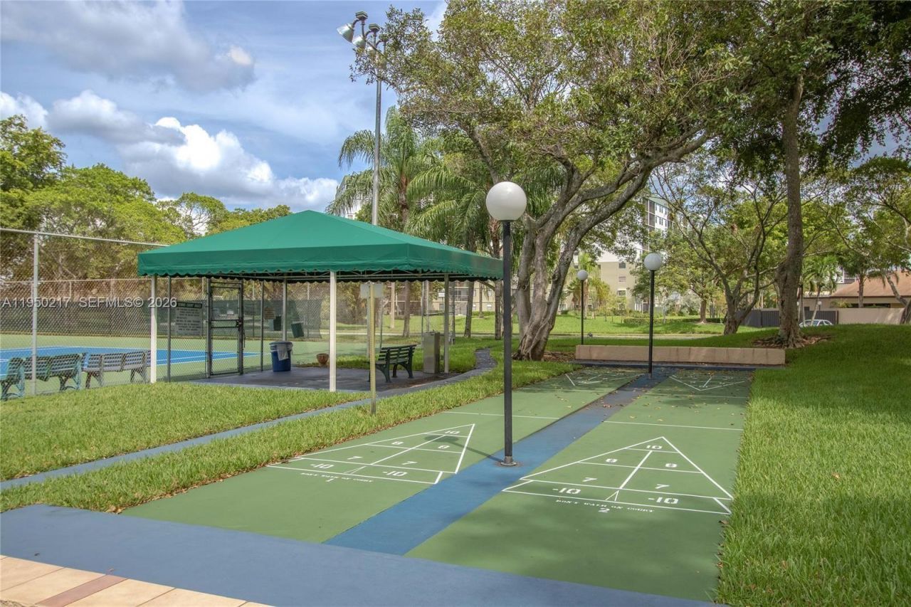 2320 S Cypress Bend Dr, Unit 206, Pompano Beach, FL 33069 Photo