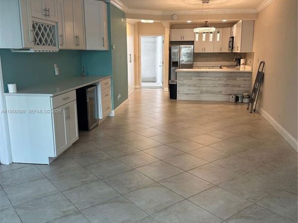 2731 NE 14th St Cswy , Unit 205, Pompano Beach, FL 33062