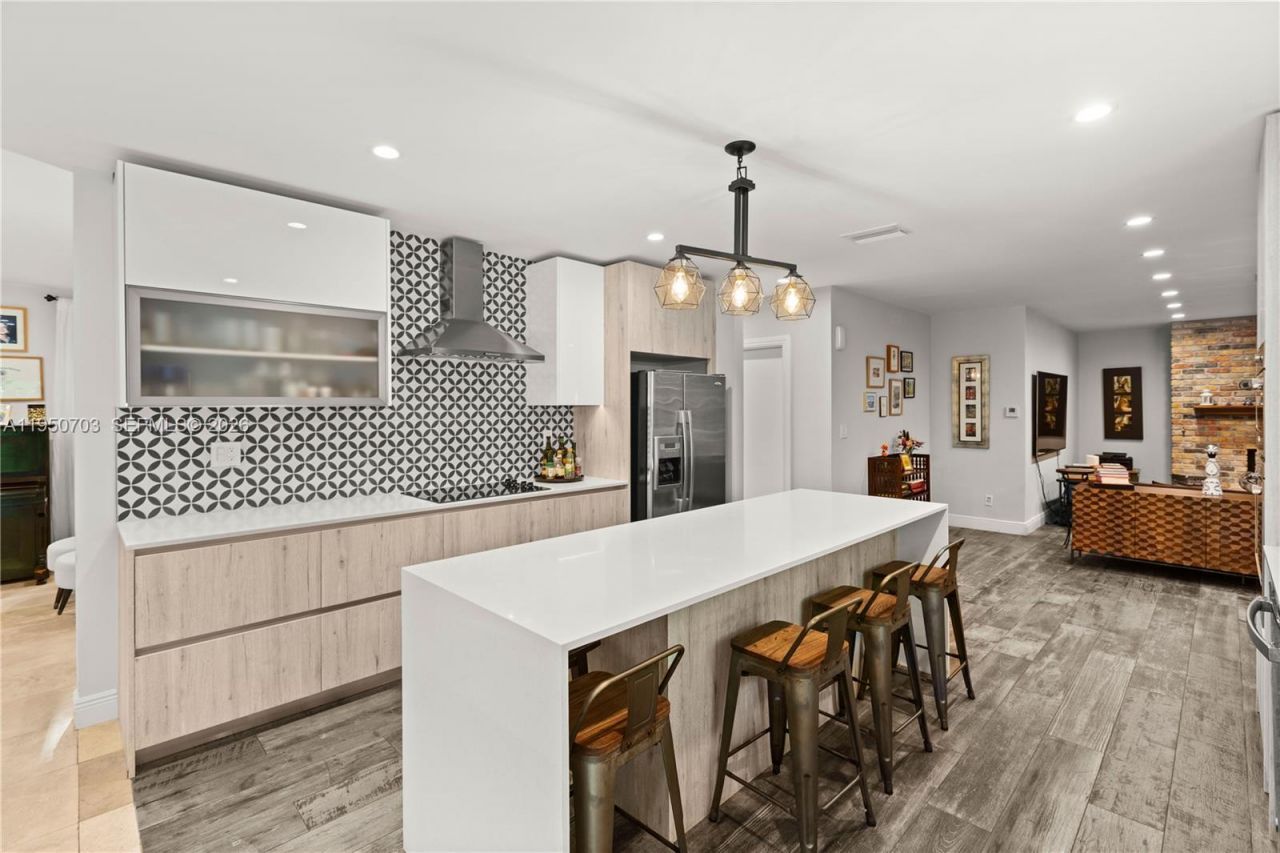 6809 Mentone St, Coral Gables, FL 33146 Photo