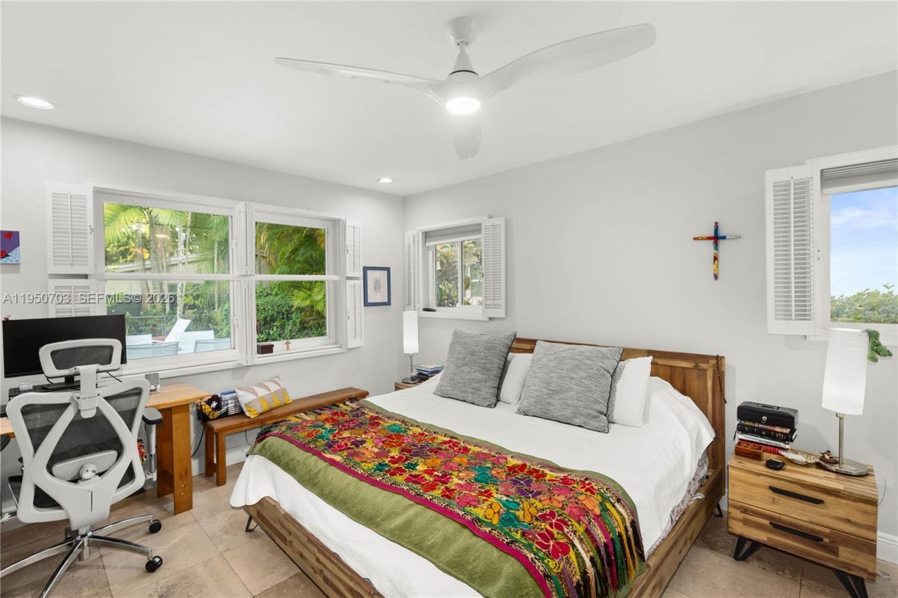 6809 Mentone St, Coral Gables, FL 33146 Photo