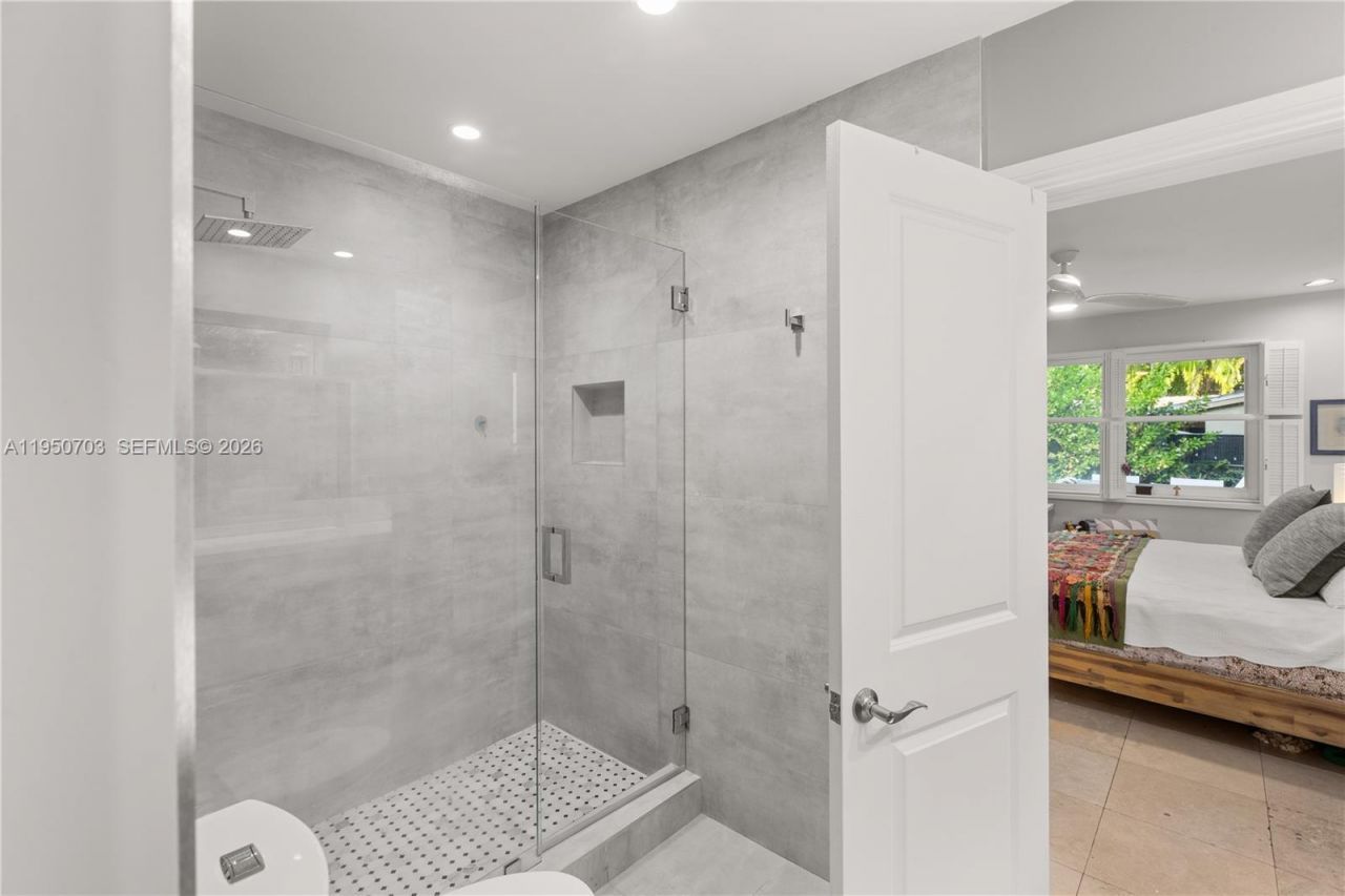 6809 Mentone St, Coral Gables, FL 33146 Photo