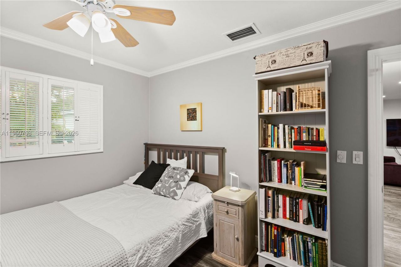 6809 Mentone St, Coral Gables, FL 33146 Photo