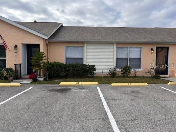 40 E COUNTRY COVE WAY, KISSIMMEE, FL 34743