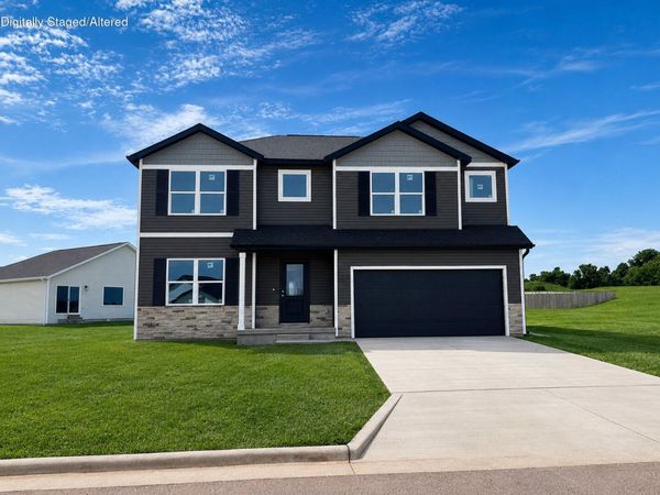 1758 N Boxwood Drive, Brookline, MO 65619