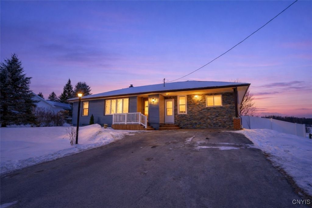 2685 Sulphur Springs Road, Sauquoit, NY 13456 Main Photo