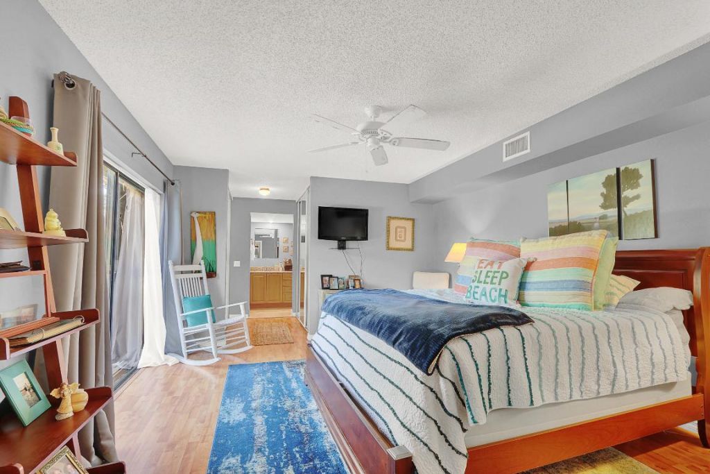 904 9th Terrace, Palm Beach Gardens, FL 33418 Photo