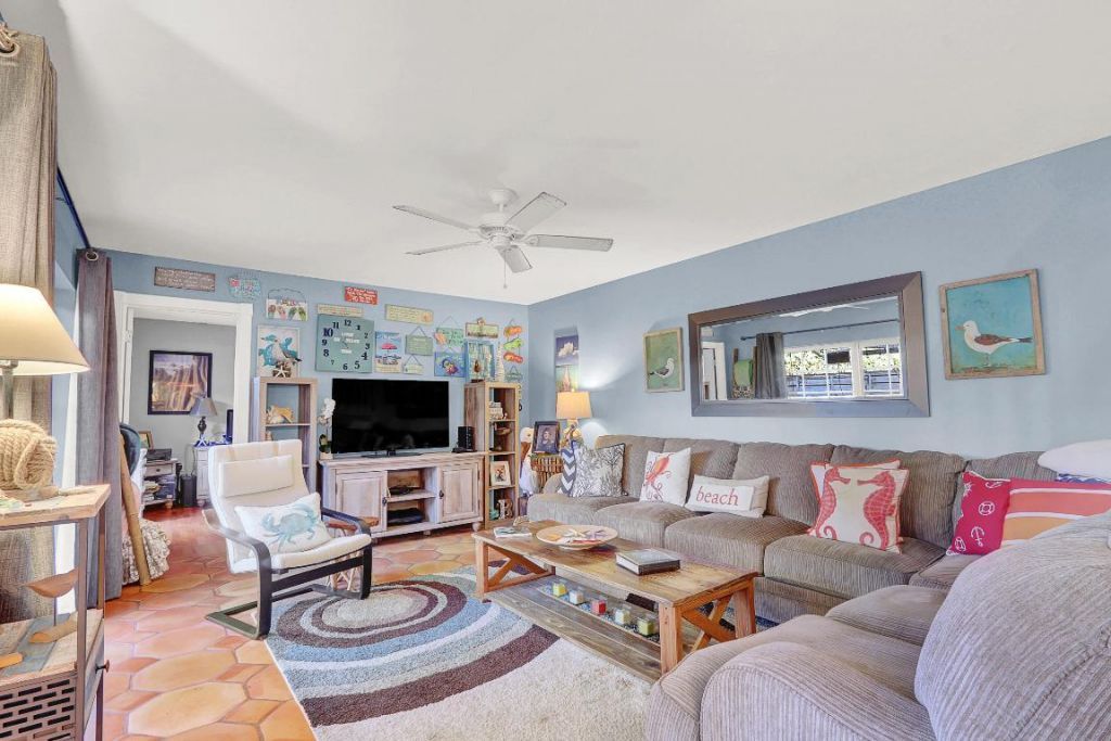 904 9th Terrace, Palm Beach Gardens, FL 33418 Photo