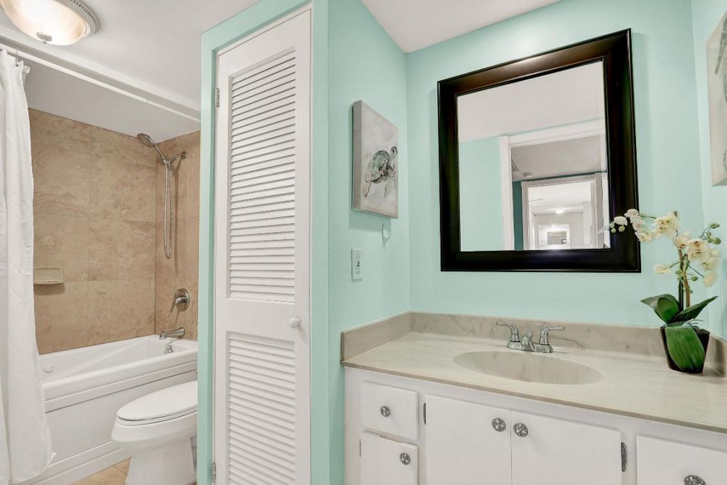 904 9th Terrace, Palm Beach Gardens, FL 33418 Photo