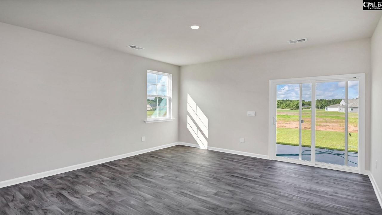 614 Edgetree Drive Photo 12