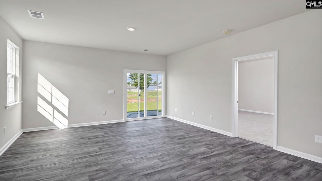 614 Edgetree Drive Photo 13