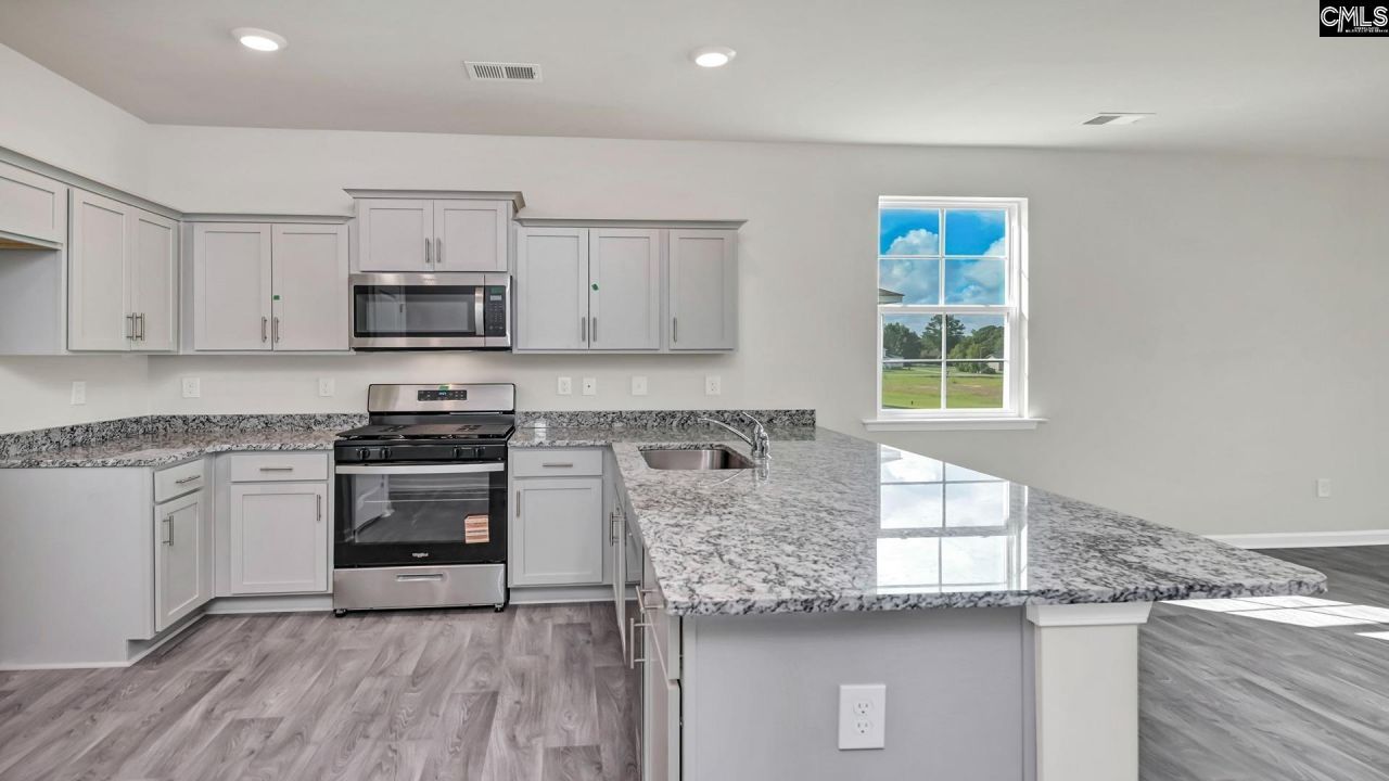 614 Edgetree Drive Photo 4