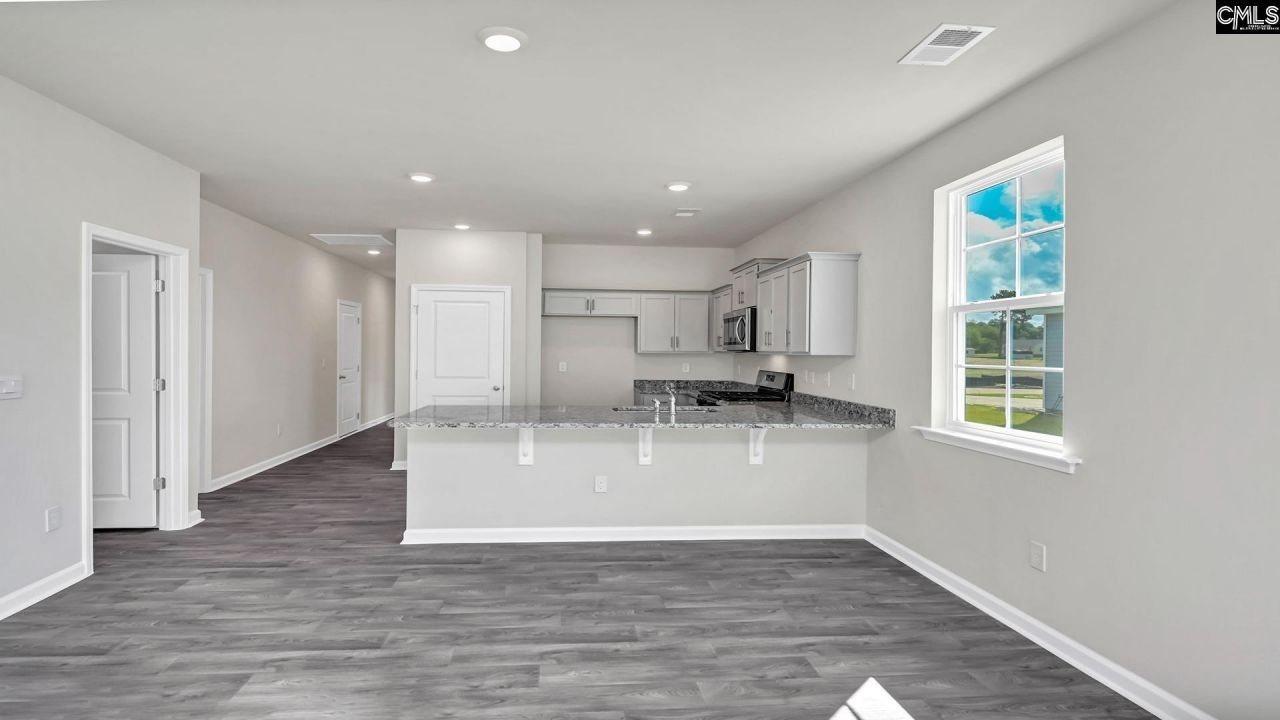 614 Edgetree Drive Photo 9